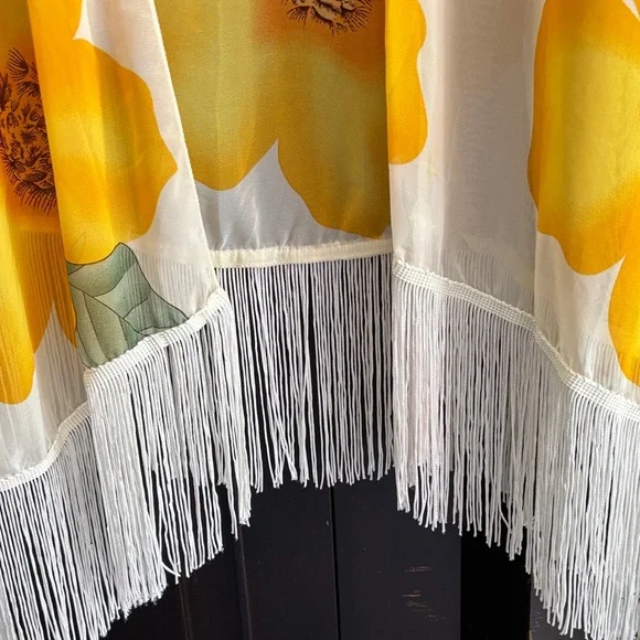 Vintage SAX colorful Sunlit Floral Kimono with Fringe - Picture 6 of 7